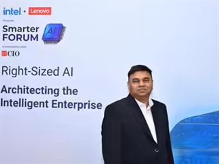 Prashant Akhawat at the ET CIO Smarter Forum (Intel + Lenovo), beside the title &lsquo;Right-Sized AI: Architecting the Intelligent Enterprise&rsquo;.